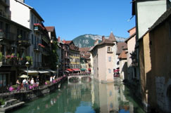 old town lake Annecy